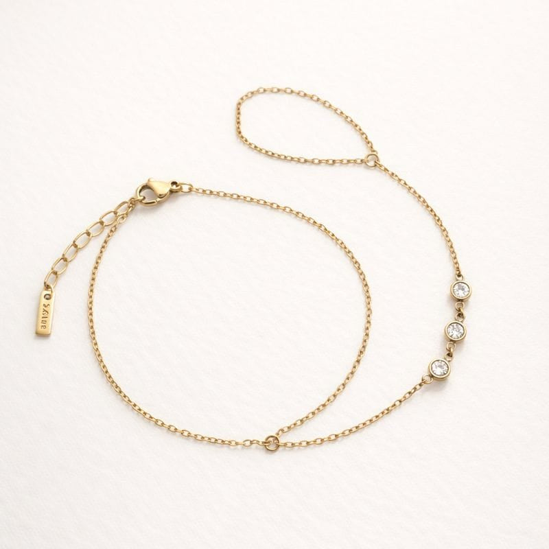 Eira Hand Chain