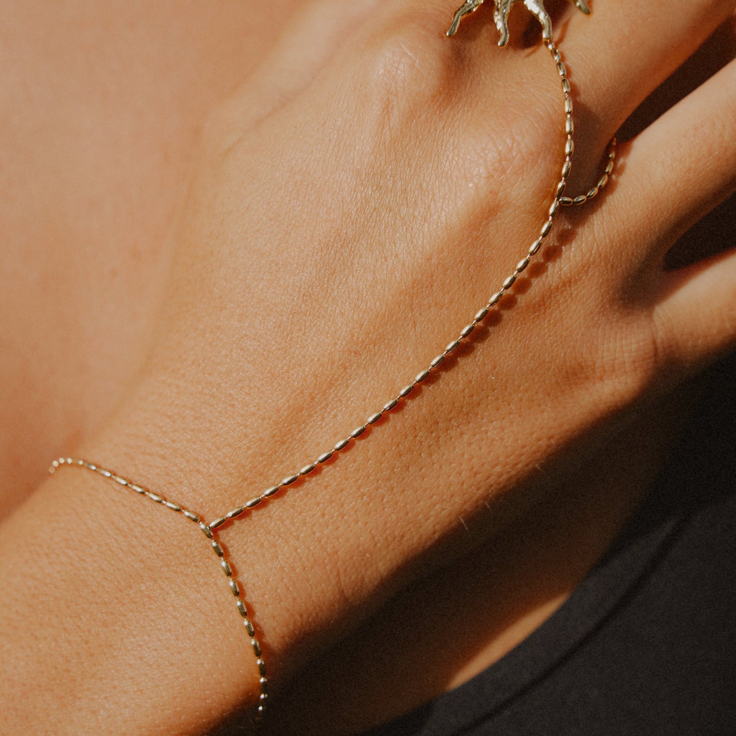 Zahara Hand Chain